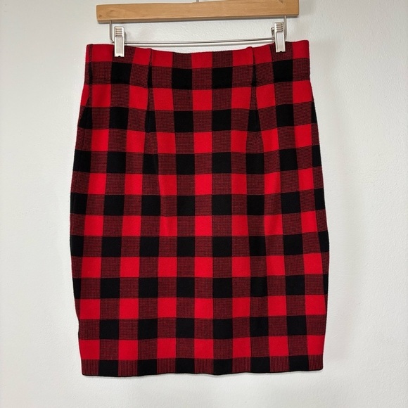 Chaps Winter Red/Black Buffalo Plaid Knit Pull On Knee Length Skirt Size M - Picture 4 of 4